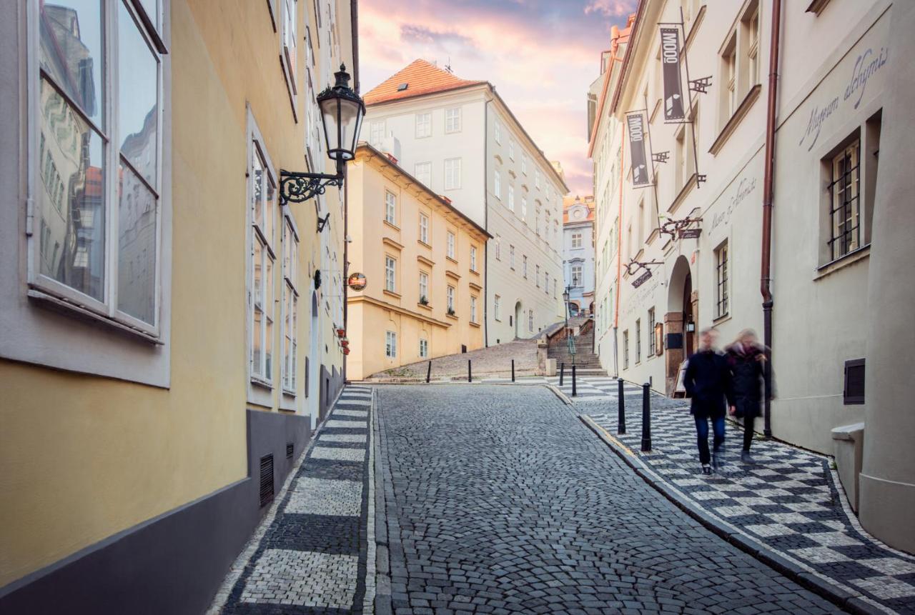 Hotel At The White Lily Prague Exterior photo